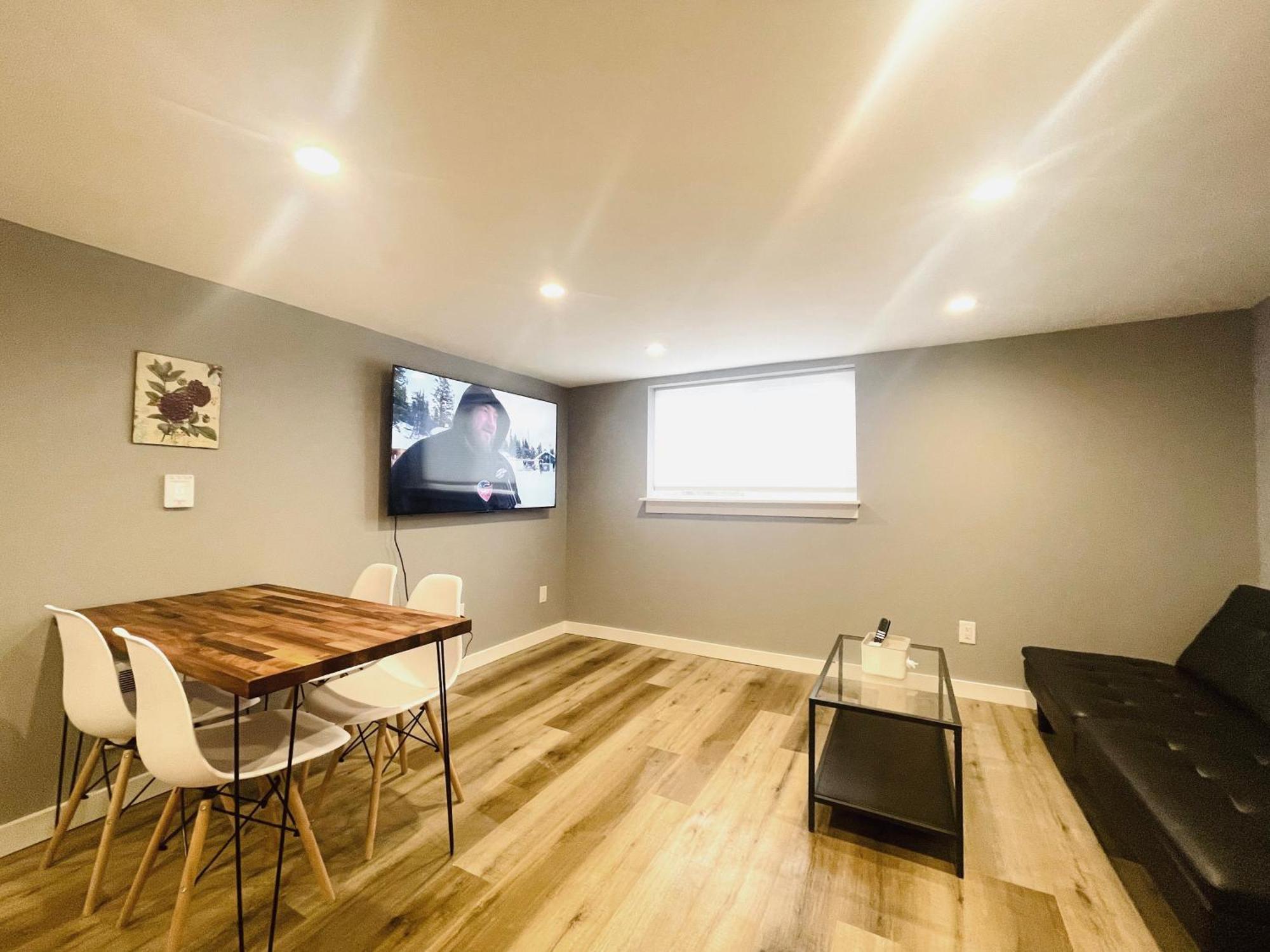 Green Lake 1St Line Home D Full Modern Remodeled Seattle Bagian luar foto