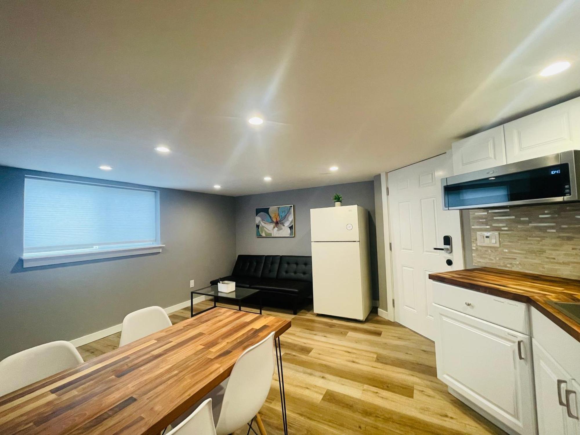 Green Lake 1St Line Home D Full Modern Remodeled Seattle Bagian luar foto