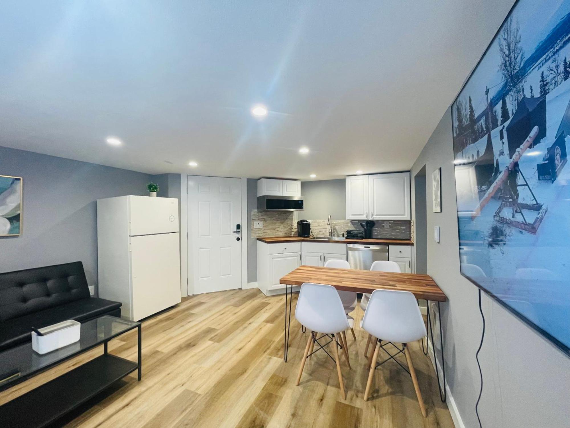 Green Lake 1St Line Home D Full Modern Remodeled Seattle Bagian luar foto